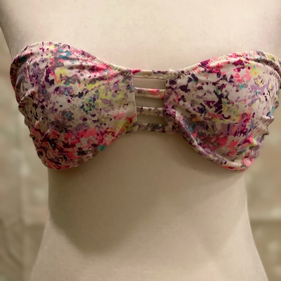 Victorias Secret M Bathing Suit Top‎ - Picture 1 of 4